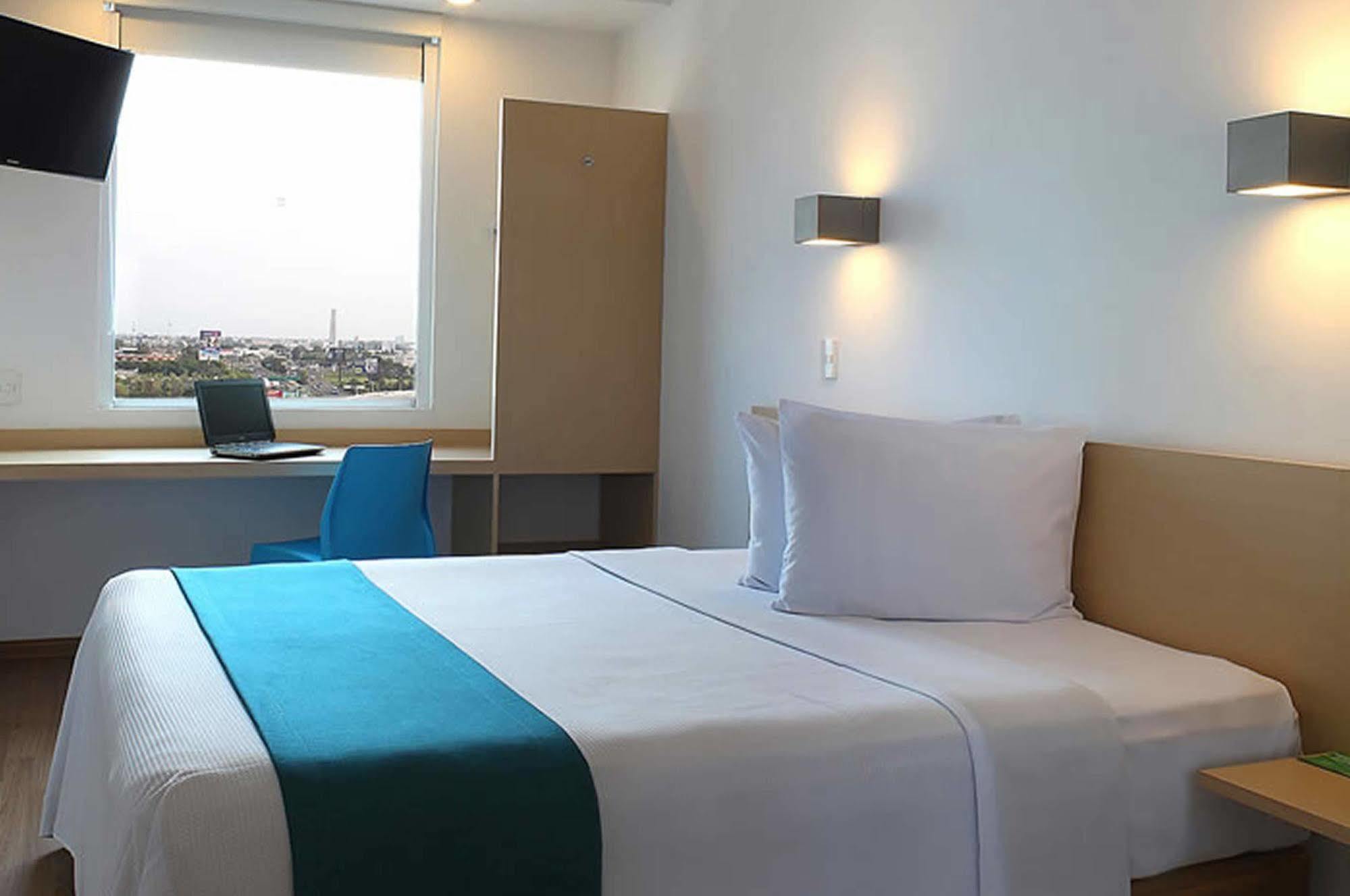 One Ciudad De Mexico Patriotismo Hotel Eksteriør billede