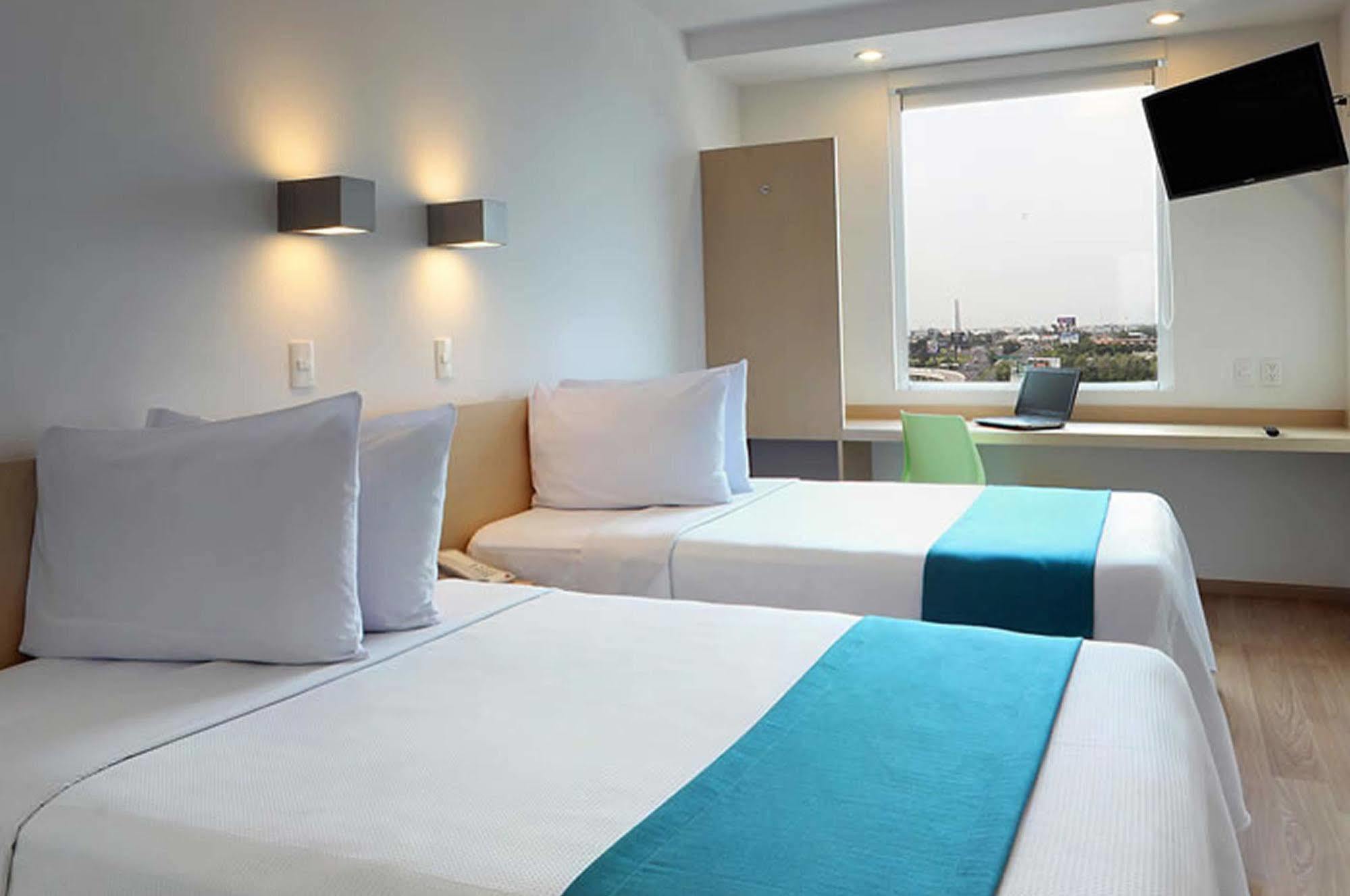One Ciudad De Mexico Patriotismo Hotel Eksteriør billede