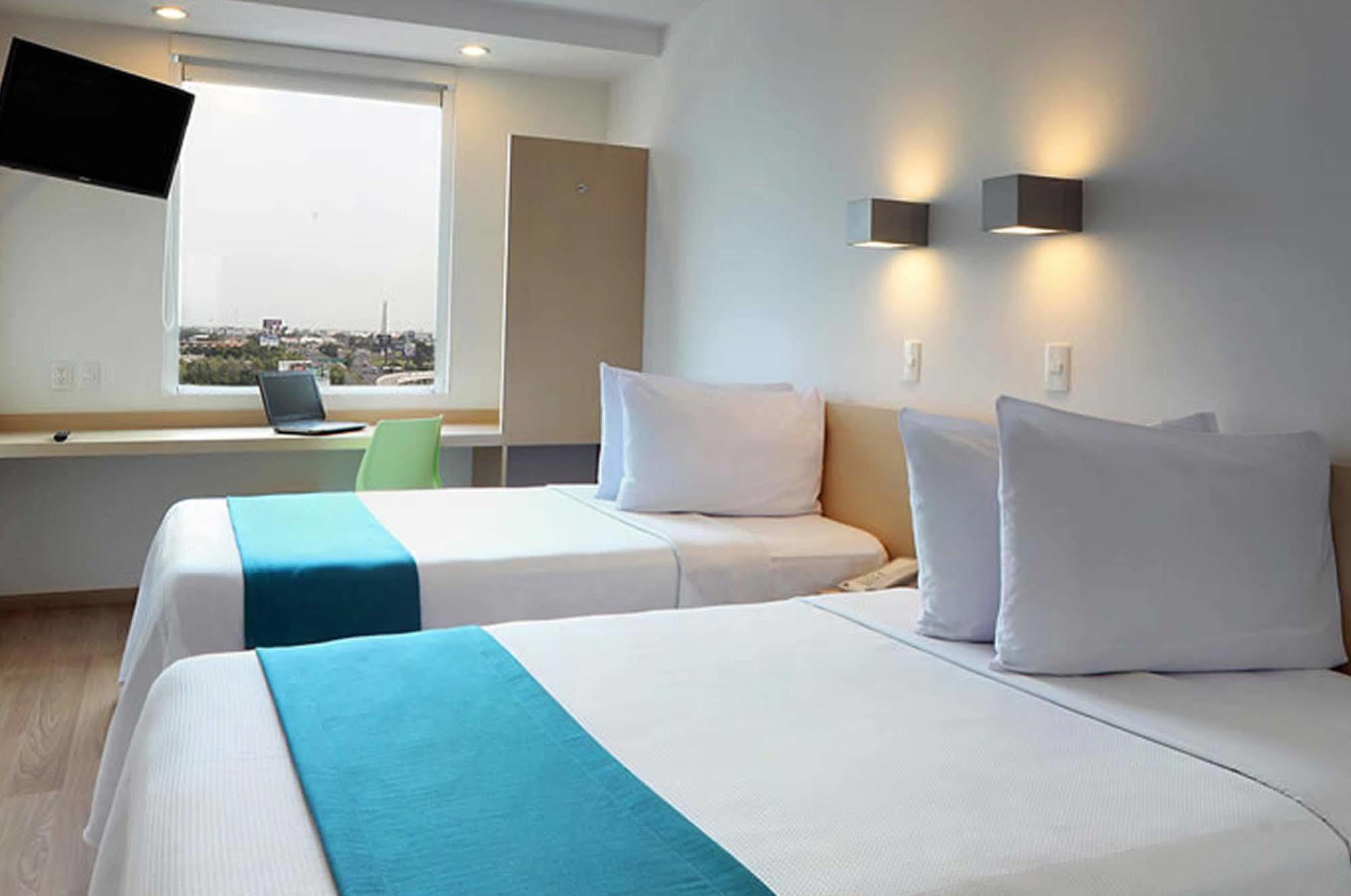 One Ciudad De Mexico Patriotismo Hotel Eksteriør billede